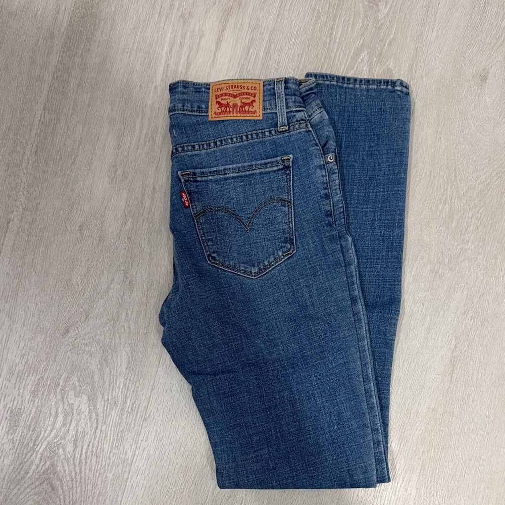 Levi's Women's Skinny Jeans in Classic Blue